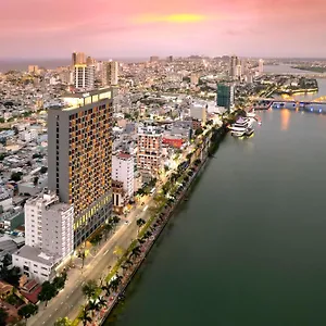 Wink Hotel Danang Riverside & Suites - 24Hrs Stay - The Best View In Town Da Nang