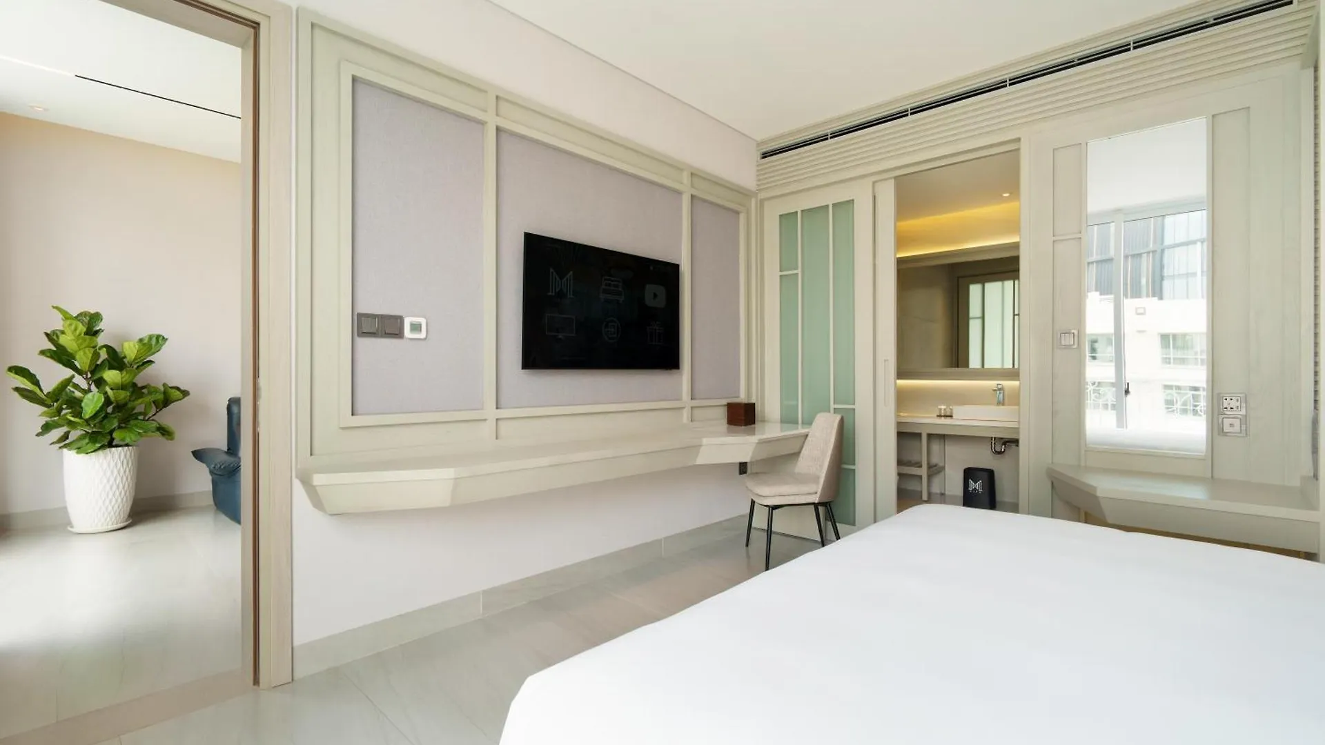 M City Hotel Saigon Ho Chi Minh City 4*,  Vietnam